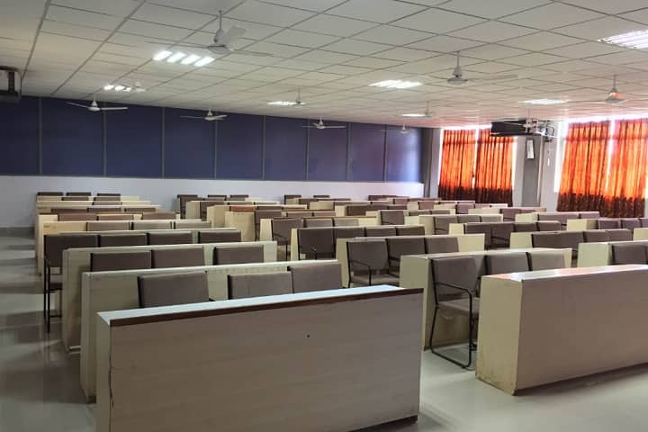 Narsinhbhai Patel Dental College and Hospital campus in Visnagar, Gujarat, India — photo 3