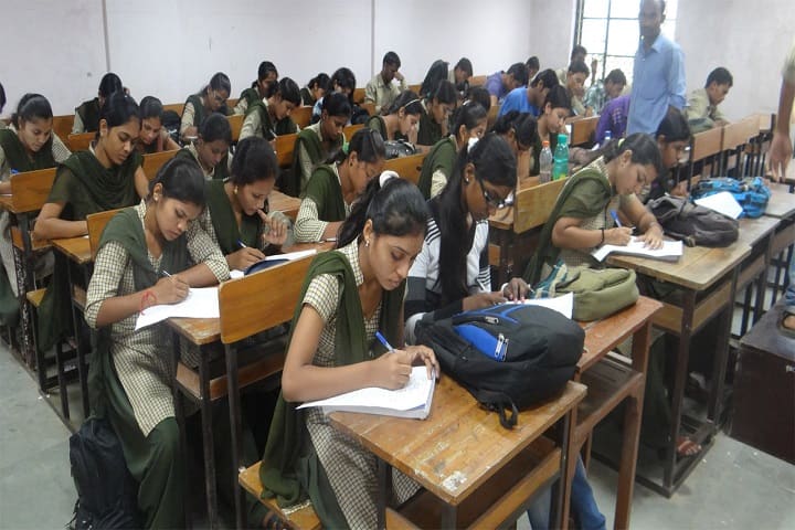 Government Science College, Gadchiroli campus in Gadchiroli, Maharashtra, India
