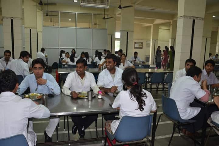 Modern Dental College and Research Centre campus in Indore, Madhya Pradesh, India — photo 6