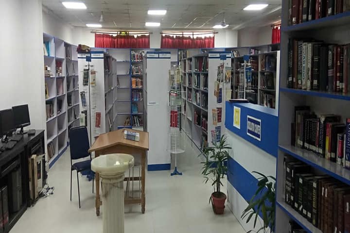 Era's Lucknow Medical College and Hospital campus in Lucknow, Uttar Pradesh, India — photo 6