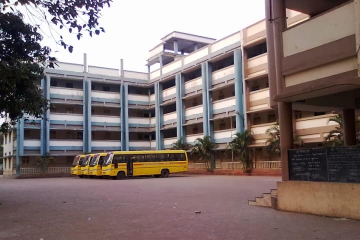 Shree Halari Visa Oswal College of Commerce campus in Mumbai, Maharashtra, India — photo 1