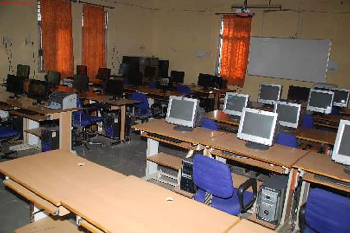 Government Polytechnic College campus in Khargone, Madhya Pradesh, India — photo 4