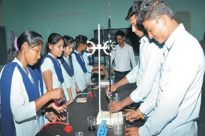 Shri Vyankatesh Arts and Commerce College campus in Buldhana, Maharashtra, India — photo 1