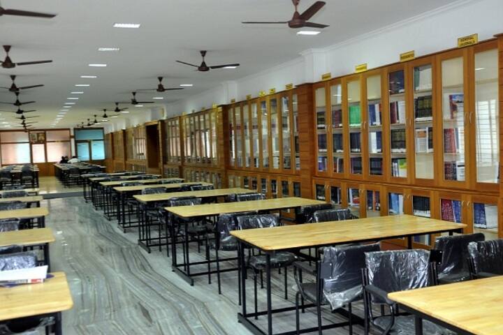 Mar Baselios Dental College campus in Kothamangalam, Kerala, India — photo 2