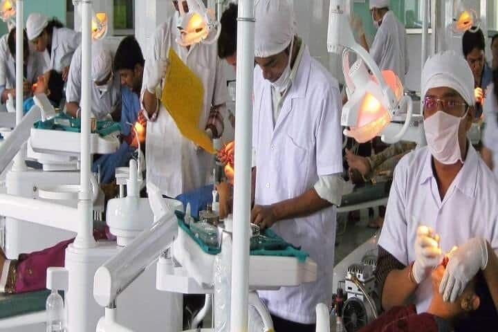 Manubhai Patel Dental College campus in Vadodara, Gujarat, India — photo 5