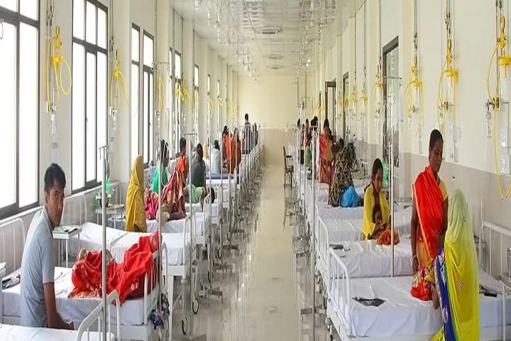 BRD Medical College Gorakhpur campus in Gorakhpur, Uttar Pradesh, India — photo 5