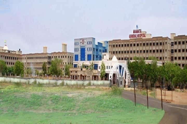Mamata Dental College, Khammam campus in Khammam, Telangana, India
