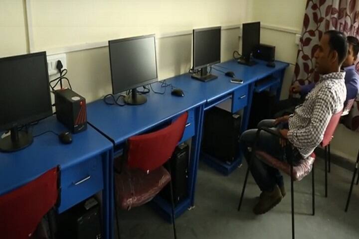Government College campus in Bhopal, Madhya Pradesh, India — photo 3