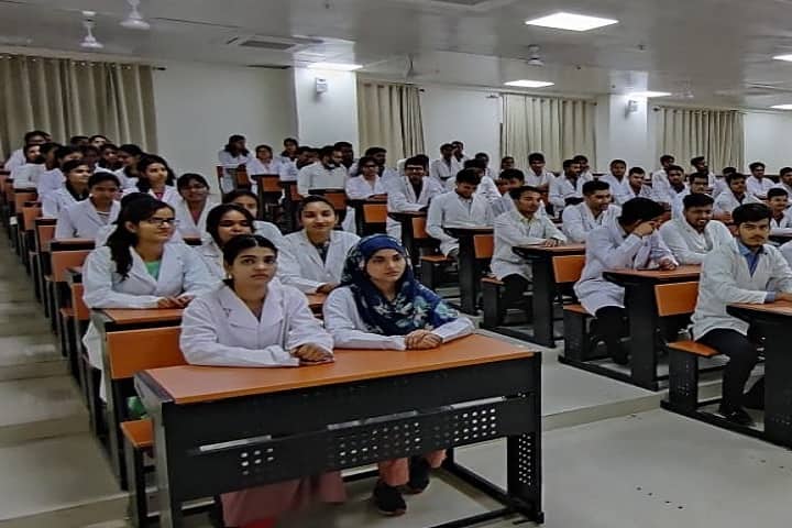 Madhav Prasad Tripathi Medical College and Hospital campus in Siddharthnagar, Uttar Pradesh, India — photo 5