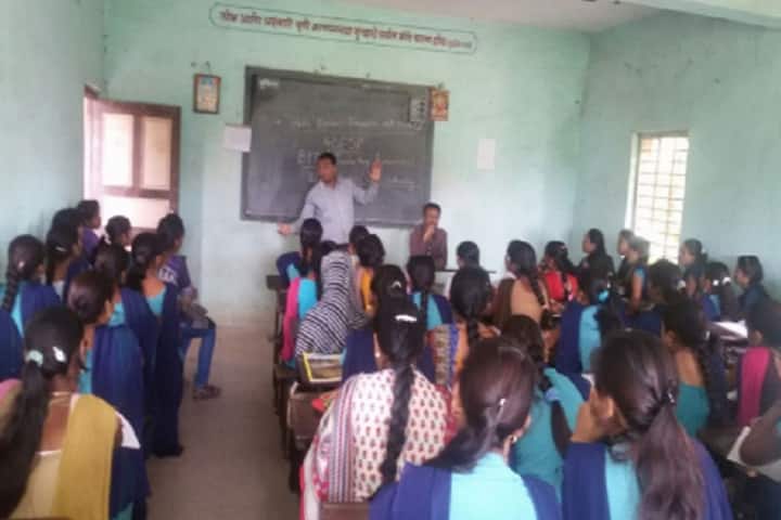 BSS Arts Science and Commerce College campus in Osmanabad, Maharashtra, India — photo 2
