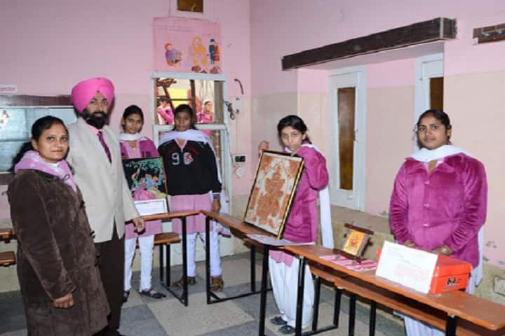 Mata Gujri Girls College campus in Ganganagar, Rajasthan, India — photo 2