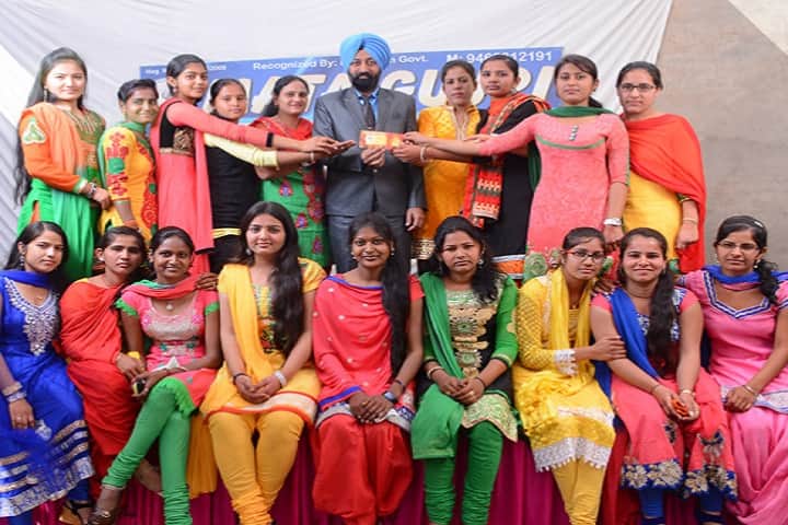 Mata Gujri Girls College campus in Ganganagar, Rajasthan, India — photo 3