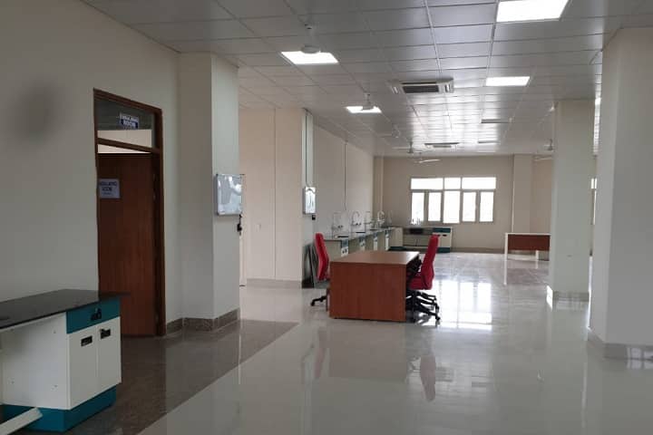 Autonomous State Medical College campus in Etah, Uttar Pradesh, India — photo 3