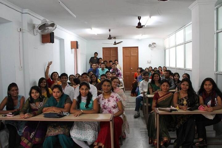 Shyambazar Law College campus in Kolkata, West Bengal, India — photo 5