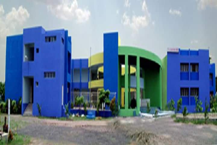 TN Rao College campus in Rajkot, Gujarat, India — photo 1