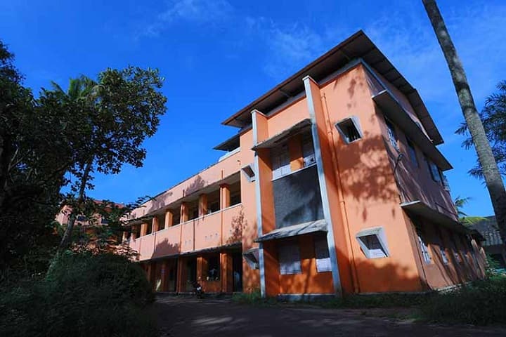 Government Polytechnic College campus in Alappuzha, Kerala, India — photo 4