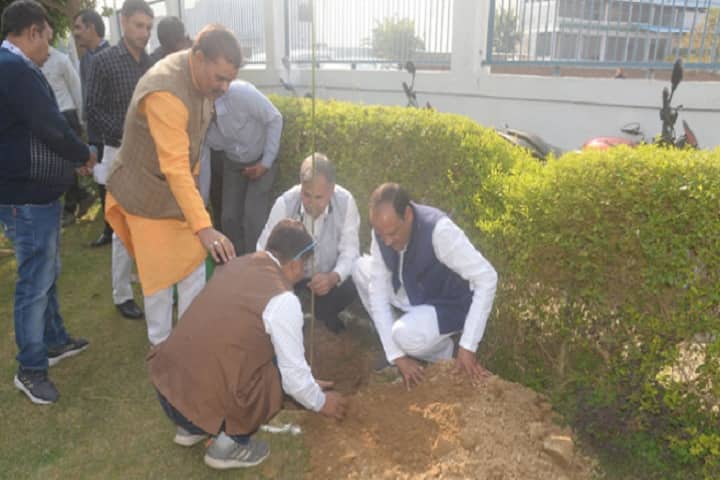 Shri Megh Singh Degree College campus in Agra, Uttar Pradesh, India — photo 6