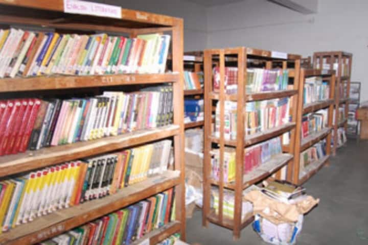 Bhiwapur Mahavidyalaya campus in Nagpur, Maharashtra, India — photo 2
