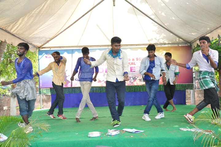 Arignar Anna Government Arts and Science College campus in Puducherry, India — photo 3