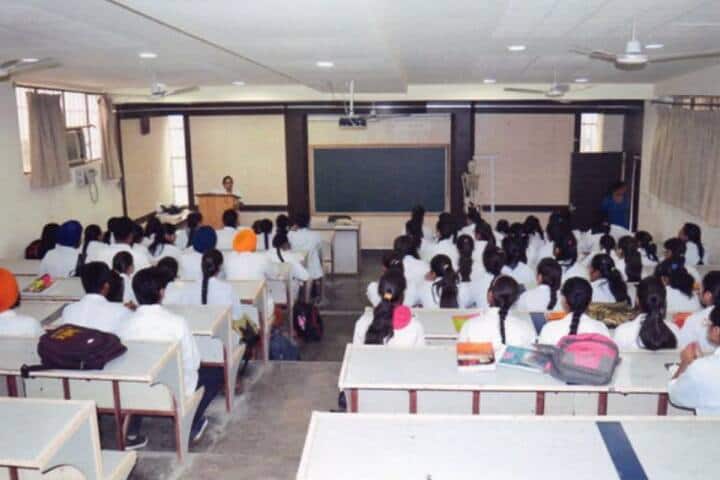 Luxmi Bai Institute of Dental Sciences and Hospital campus in Patiala, Punjab, India — photo 4