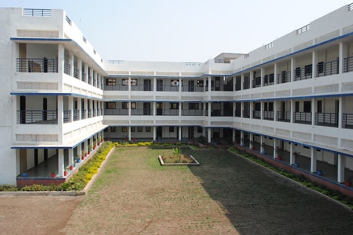 Smt Shantaben Haribhai Gajera Engineering College campus in Amreli, Gujarat, India — photo 1