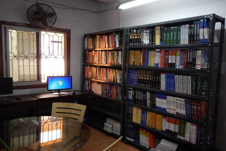 Shibpur Dinobundhoo Institution campus in Howrah, West Bengal, India — photo 2