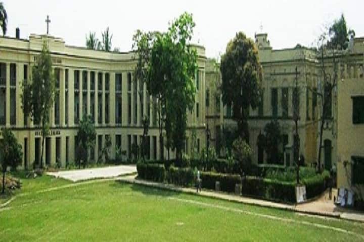 St Paul's Cathedral Mission College campus in Kolkata, West Bengal, India — photo 1