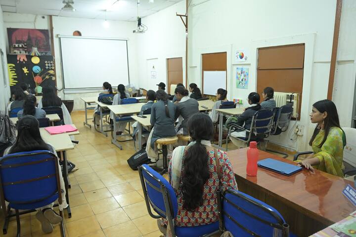 Centre for Research and Industrial Staff Performance campus in Bhopal, Madhya Pradesh, India — photo 1