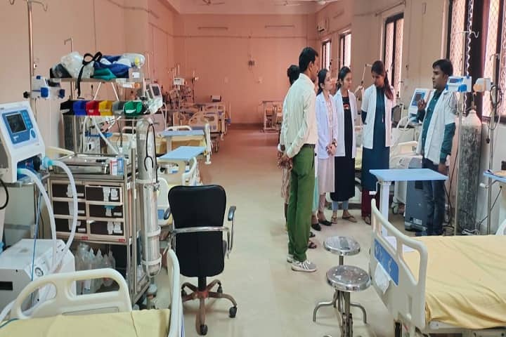 Lokmata Punyashloka Devi Ahilyabai Holkar Autonomous State Medical College campus in Auraiya, Uttar Pradesh, India — photo 5