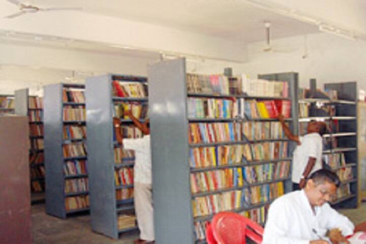 Dnyanopasak Shikshan Mandal's College of Arts campus in Parbhani, Maharashtra, India — photo 3