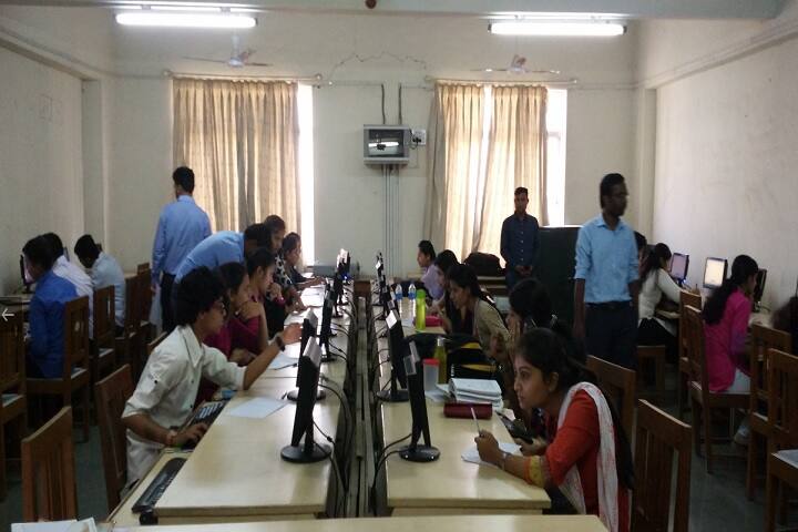 Sinhgad College of Science campus in Pune, Maharashtra, India — photo 5