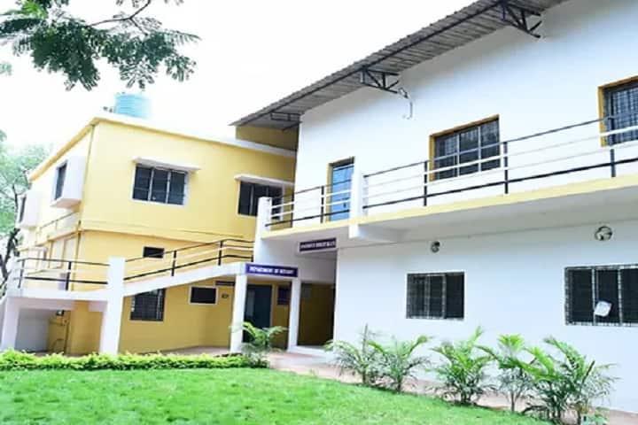 Shri Dnyanesh Mahavidyalaya campus in Chandrapur, Maharashtra, India — photo 2