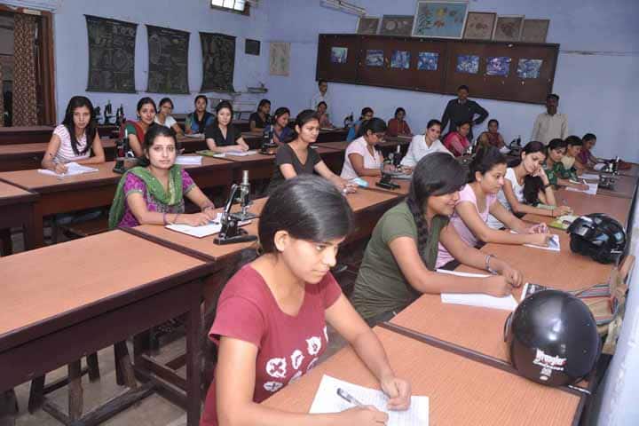 DBS PG College campus in Dehradun, Uttarakhand, India — photo 5