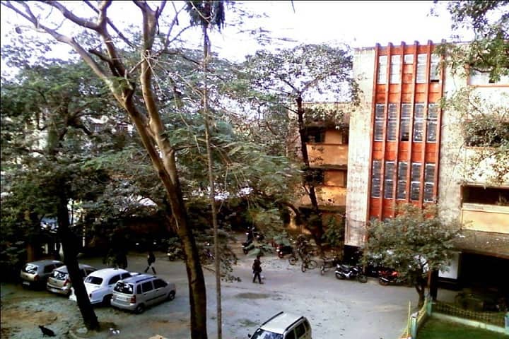 Vivekananda College campus in Kolkata, West Bengal, India — photo 2