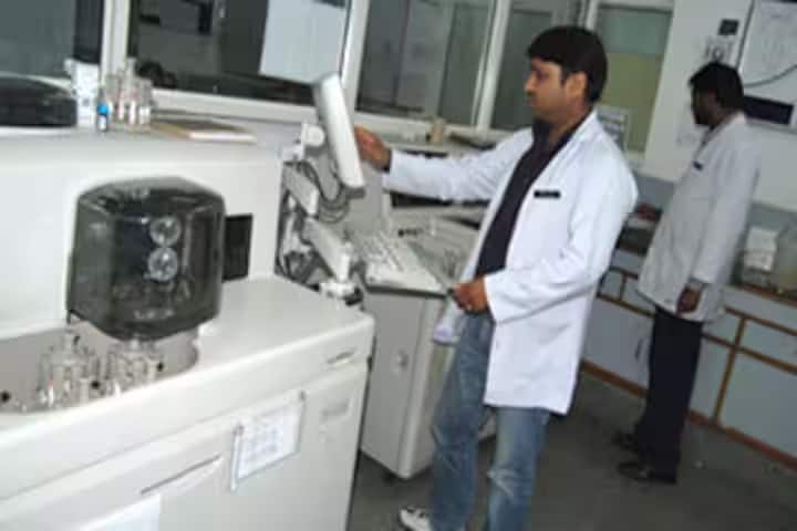 Shri Guru Ram Rai Institute of Medical and Health Sciences campus in Dehradun, Uttarakhand, India — photo 4