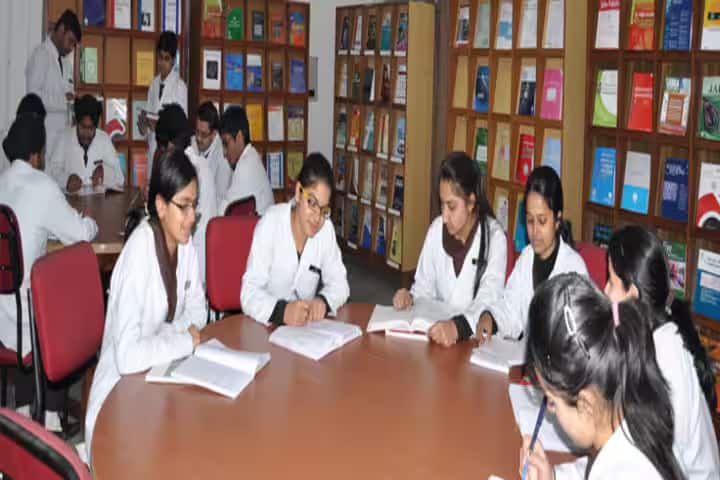 Shri Guru Ram Rai Institute of Medical and Health Sciences campus in Dehradun, Uttarakhand, India — photo 6