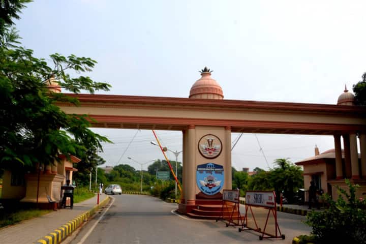 HIMS Dehradun campus in Dehradun, Uttarakhand, India — photo 1