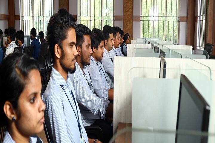 Carmel College campus in Muhamma, Kerala, India — photo 6