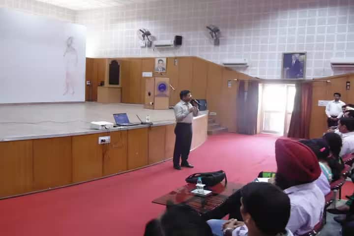 Panjab University campus in Hoshiarpur, Punjab, India — photo 6