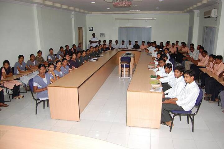 Rajiv Gandhi College for PG and Professional Studies campus in Rajahmundry, Andhra Pradesh, India — photo 6