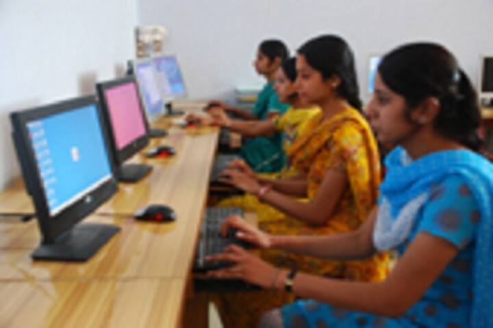 Pt Mohan Lal SD College for Girls campus in Fatehgarh Churian, Punjab, India — photo 4