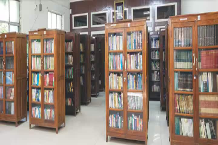 Gopal Krishna Gokhale College campus in Kolhapur, Maharashtra, India — photo 2