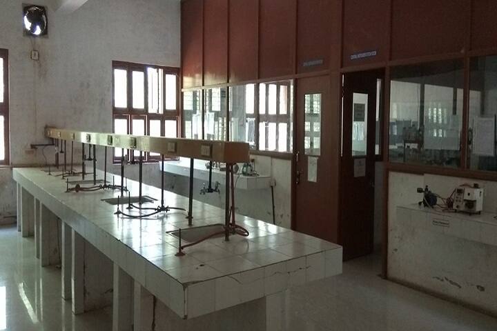 Shree Swaminarayan Sanskar Pharmacy College campus in Ahmedabad, Gujarat, India — photo 2