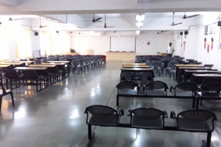 Nivrutti Babaji Navale College of Commerce campus in Lonavala, Maharashtra, India — photo 5