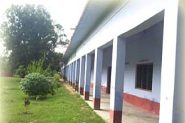 Harishchandra Mahavidyalaya campus in Faizabad, Uttar Pradesh, India — photo 3
