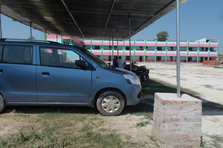 Hazi Abdul Qayyum Memorial Degree College campus in Allahabad, Uttar Pradesh, India — photo 5