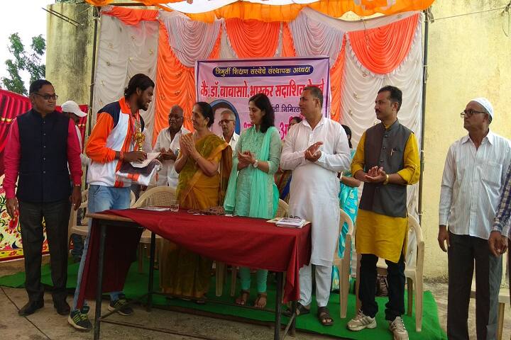 Smt Vimalbai Uttamrao Patil Arts and Late Dr Bhaskar Sadashiv Desale Science College campus in Dhule, Maharashtra, India — photo 6
