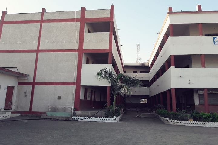 Pt Dwarika Prasad College campus in Athner, Madhya Pradesh, India — photo 1