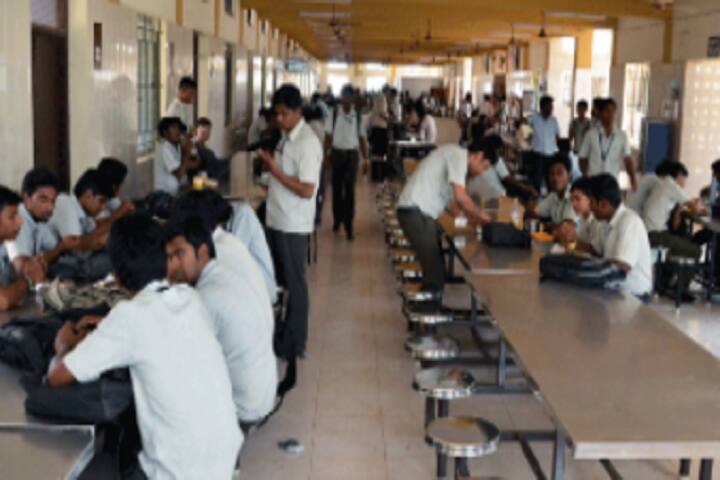 SSL Jain College campus in Vidisha, Madhya Pradesh, India — photo 5