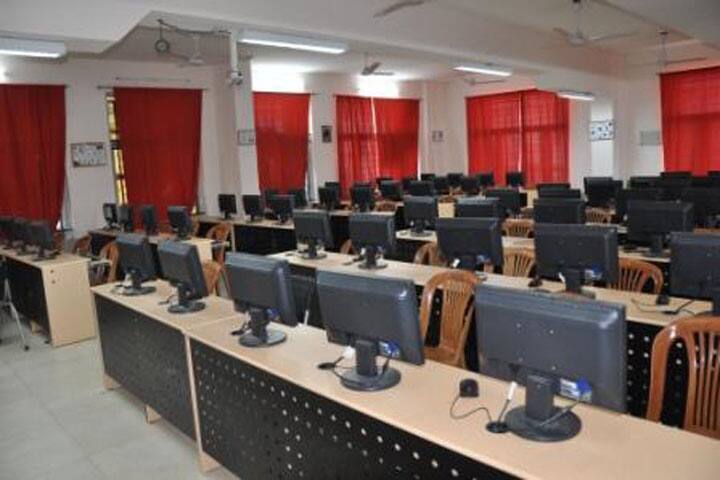 Vijay Laxmi College of Nursing Science campus in Gwalior, Madhya Pradesh, India — photo 6